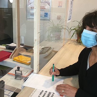 Pendant le confinement, le CCAS reste ouvert au public sur rendez-vous préalable.